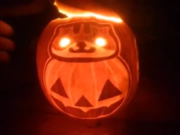 ハロウィンかぼちゃで「ねこあつめ」を彫ってみた