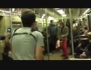 【アメリカ】地下鉄車内で即興サックスバトル