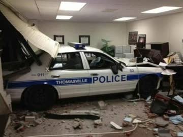 ありえない交通事故！！どんな運転したら、こうなるのｗｗｗｗｗ