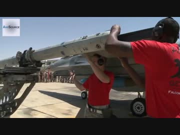 F-16にミサイルを搭載する