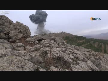 目の前で空爆が始まる