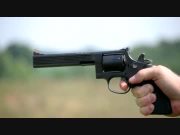 ２０種類以上の弾丸が撃てるリボルバー