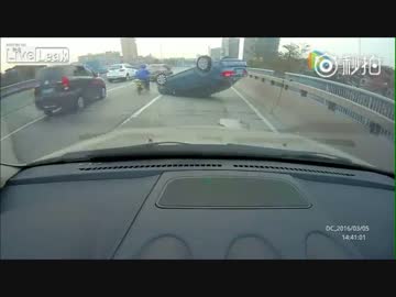 【中華の日常】割り込みたい車とそれを阻止したい車（中華はセコイ）