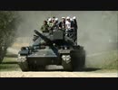 ７４式戦車　体験試乗の様子