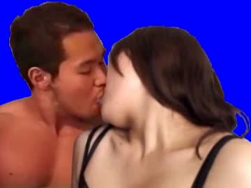 某アイドル声優とキスする先輩