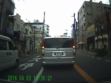 【車載動画】ミニバン車のヒヤリ運転