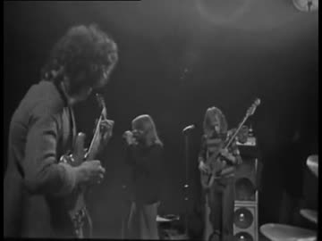 Richard SinclairとFender Jazz (その2)｜pikisuke
