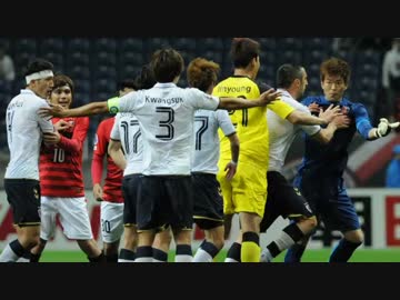 テーピングをピッチに置くのは韓国の習慣だった