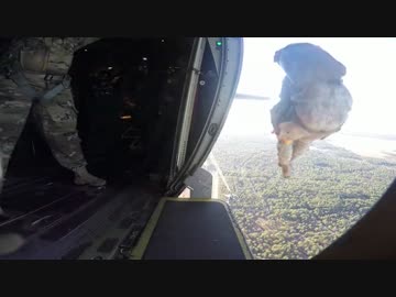 【ミリタリー】空挺部隊投下シーン。。。
