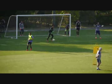 【GK笑顔】サッカー日本代表のシュート練習が入らなすぎると話題に