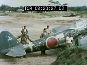 終戦後に撮影された大日本帝国陸海軍の航空機など