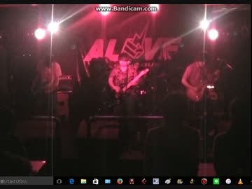 作曲初心者がオリジナル曲作ってバンドでLIVEしてみた。