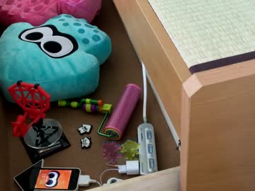 自動で閉まる引き出しを作ってみた