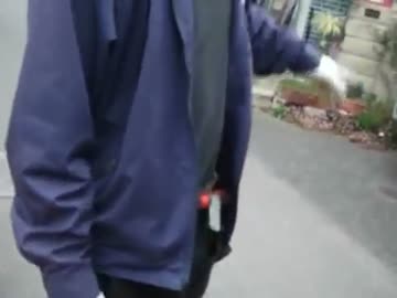 集団ストーカーに騒音を鳴らされ進路妨害されました