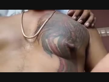 乳首がデカすぎる