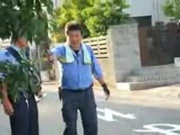 aiueo700氏、一般人に襲われる。