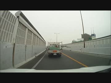 で、でた～ギリギリで車線変更軽トラ奴～ｗｗｗｗｗ