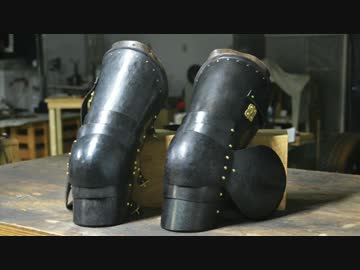 普段使い用に甲冑を作る。黒鉄のレギンス。