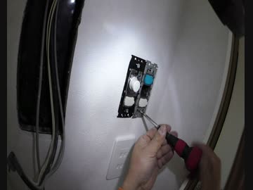 日雇い労働者のオッサンは配線器具付￥５０００位