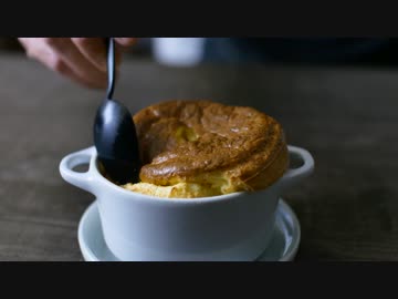 カニとチーズのスフレ