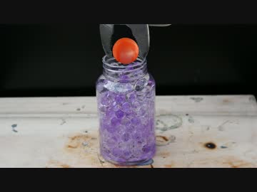 1000度の鉄球 VS 消臭ビーズ