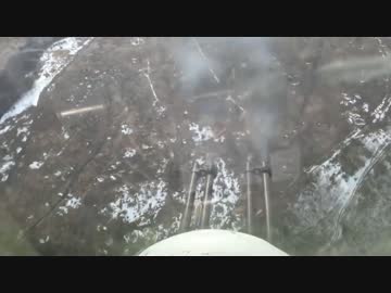 尾部機銃を撃つ輸送機il-76