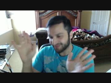 日本旅行でゲットしたお土産を見せる外国人【日本語字幕】