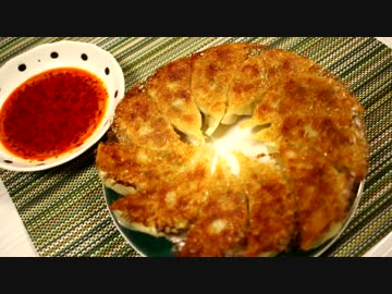 たっぷり野菜の餃子♪　～パリッパリの極薄羽根で！～