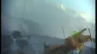 地獄のような時化の中を行くヨットレーサー