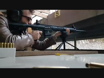 ポンプアクションAR-15