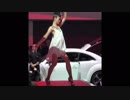 Woman Dancing During Car Show　ｂｙ　石井克佳