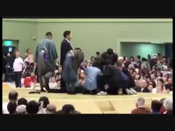 救命中「女性は土俵から下りて」　大相撲巡業、市長倒れ