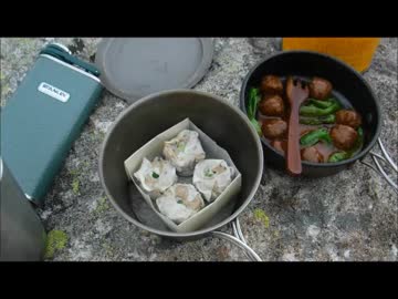 【外あそび】ピリ辛ミートボールと焼売【山呑み】