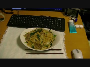 パンツマンの小松菜焼きそば。