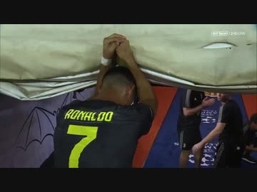 涙の一発退場 《18-19UEFA CL》 [GS第1節・H組] バレンシア vs ユヴェントス