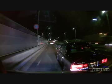 首都高速道路　乗用車VSタクシー　煽り運転　追突事故