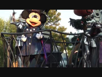 スプーキー“Boo!”パレード②③（雨バージョン）
