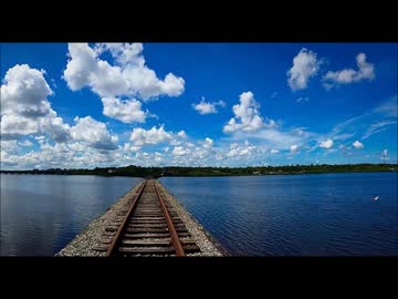 【癒し】電車が走る音と静かな波の音（睡眠用BGM・作業用BGM・ASMR）