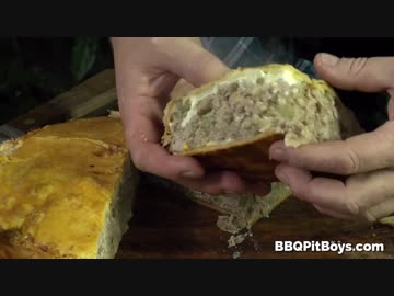 ベーコンエッグペッパーポークパイ