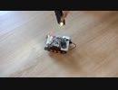 光を追いかける自動走行車