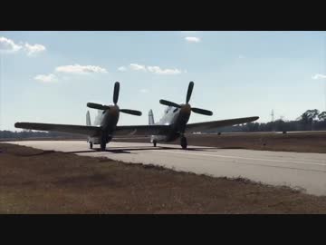 レストアされたツインムスタング　初飛行