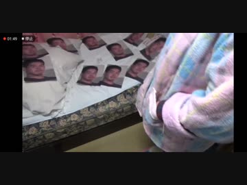 大物ホモガキYoutubeｒ、母親の部屋を野獣先輩で埋め尽くしてしまう…