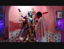 西川輝寿　Man Putting Flowers To Worship