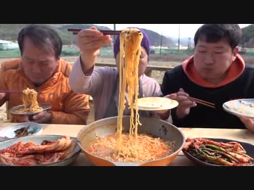 韓国人気No.1食レポ系ユーチューバー【辛ラーメン食べてみた】