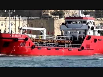 地中海で救助された移民が船員を脅し船を乗っ取りマルタ特殊部隊が奪還！