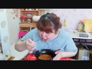 【乞食豚】チゲ鍋の卵とじ【大量餌捕食】