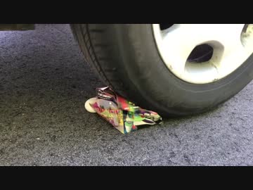 マクドナルドのトイ・ストーリー４のハッピーセットを車で潰してみた