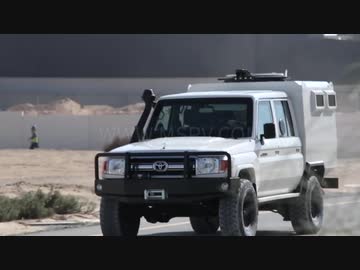 ランクルに兵員室をポン付けしたようななんちゃって装甲兵員輸送車