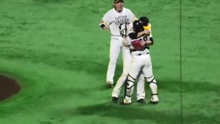 【野球】千賀が令和初ノーノー達成！甲斐との熱い抱擁が話題に！