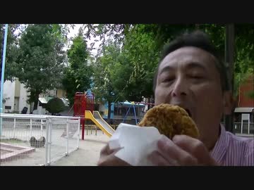 大阪市淀川区三国商店街。